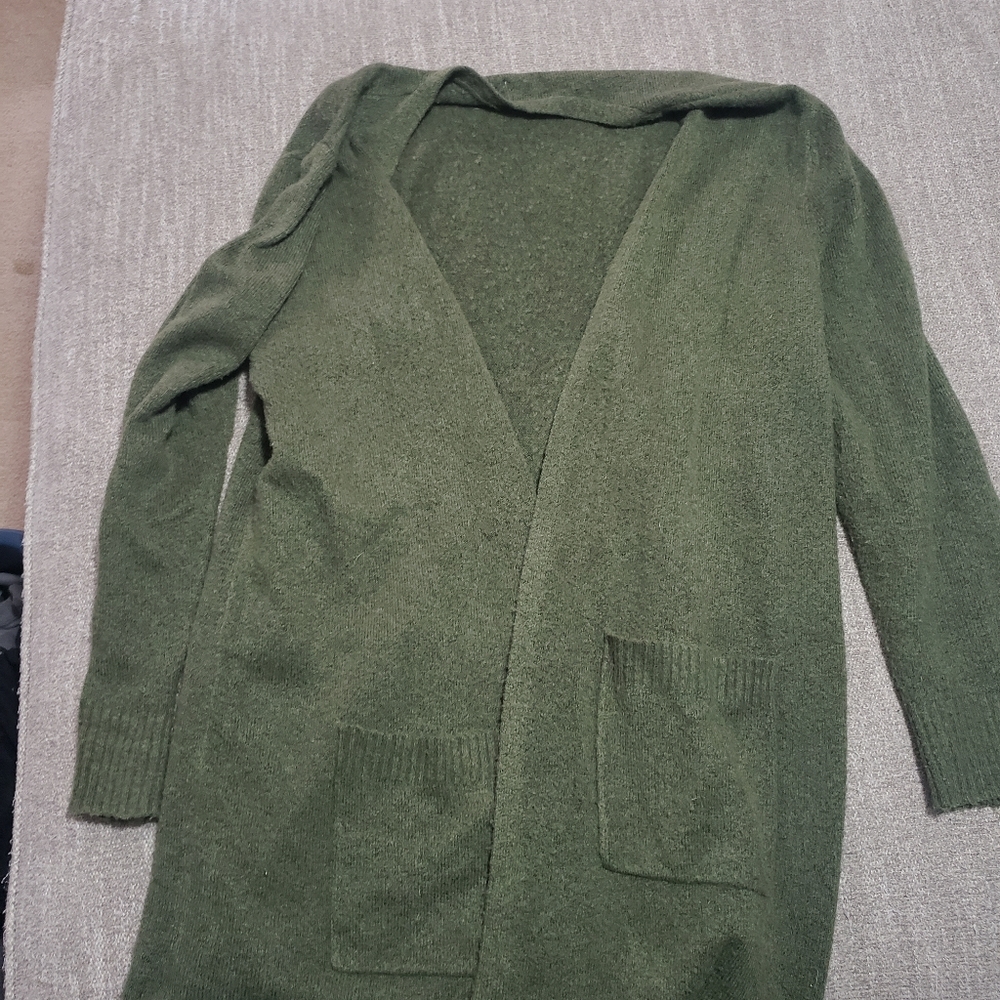 Olive Pocket Cardigan